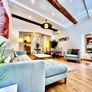 apart-hotel-riviera-apartments-old-town.fr-provencehotel.com/